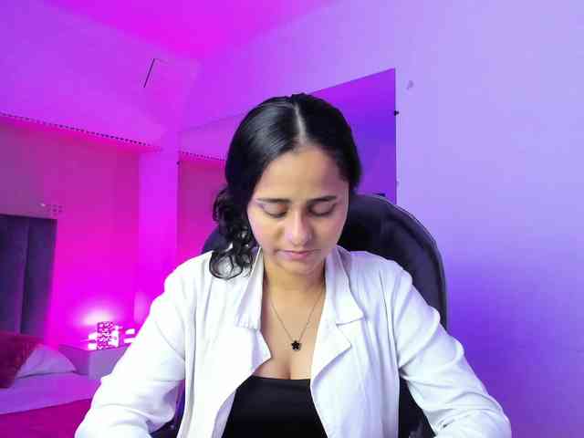 Giselle-Roldan webcam