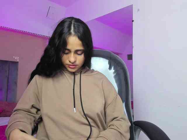 Giselle-Roldan webcam