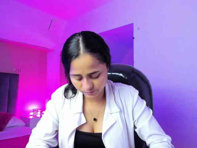 Giselle-Roldan webcam