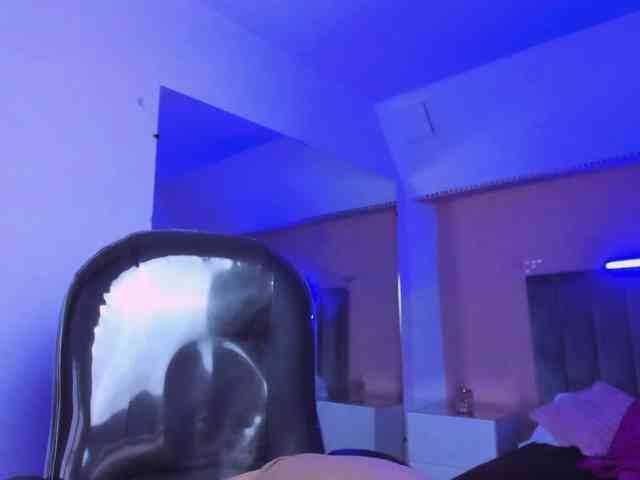 Giselle-Roldan webcam