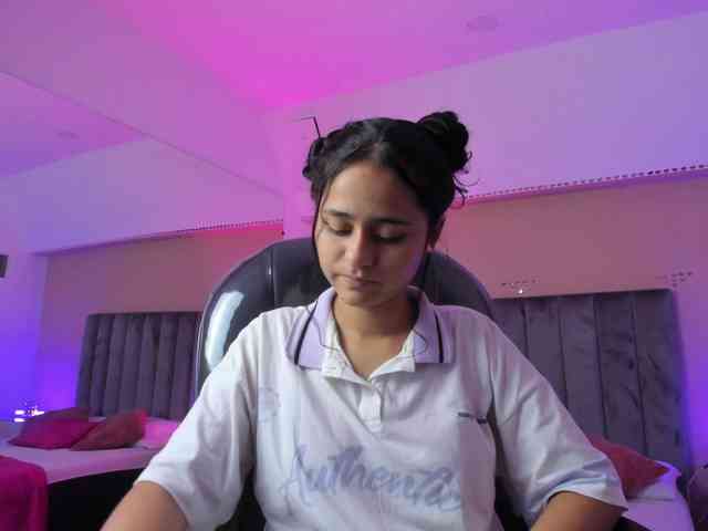 Giselle-Roldan webcam