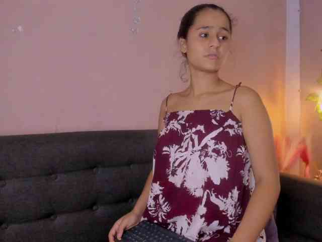Giselle-Roldan webcam