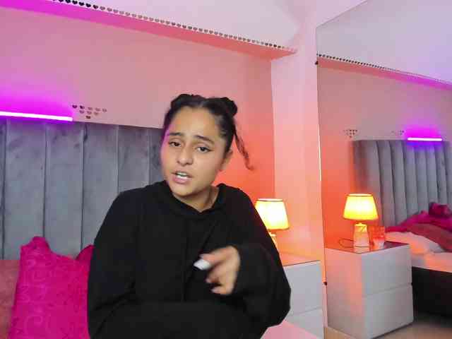 Giselle-Roldan webcam