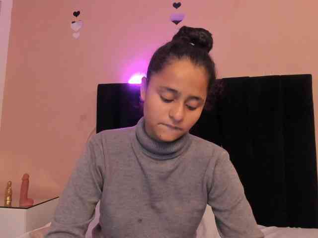 Giselle-Roldan webcam