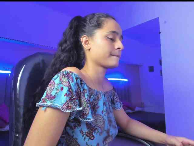 Giselle-Roldan webcam