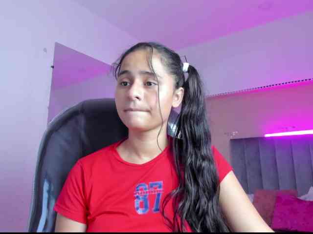 Giselle-Roldan webcam