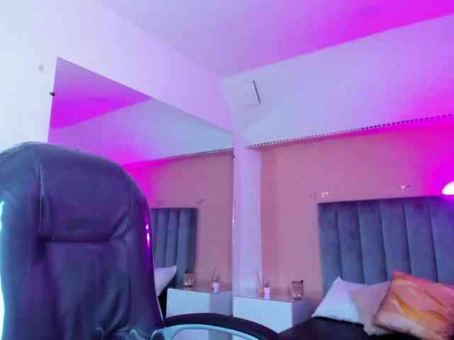 Giselle-Roldan webcam