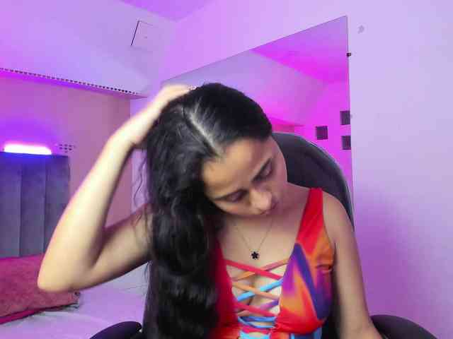 Giselle-Roldan webcam