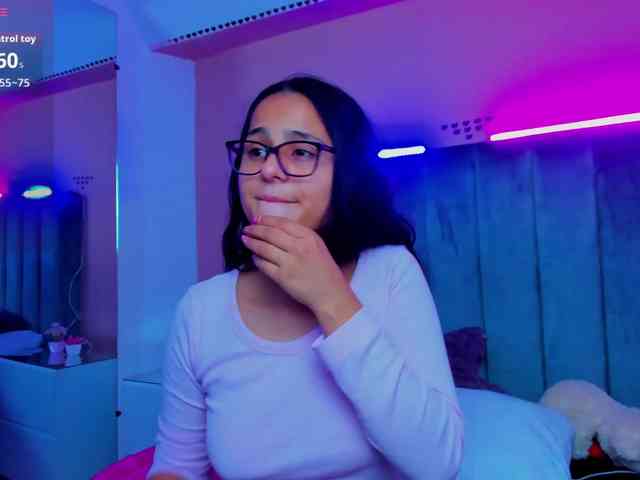 Giselle-Roldan webcam