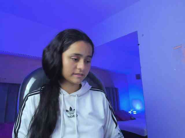 Giselle-Roldan webcam