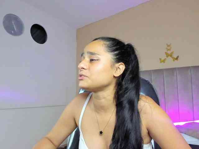 Giselle-Roldan webcam