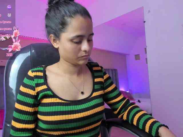 Giselle-Roldan webcam