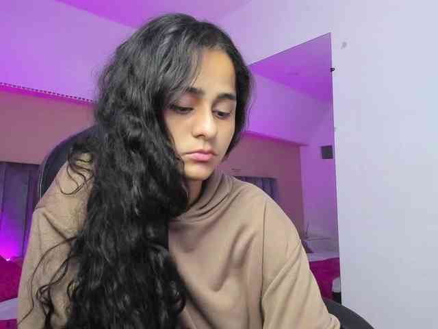 Giselle-Roldan webcam