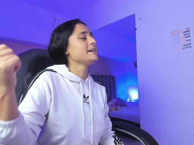 Giselle-Roldan webcam