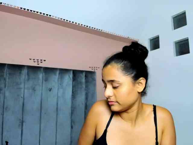 Giselle-Roldan webcam