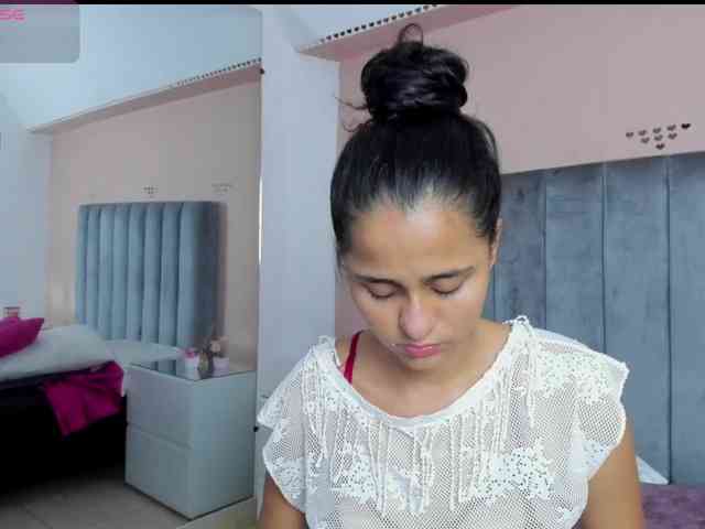 Giselle-Roldan webcam