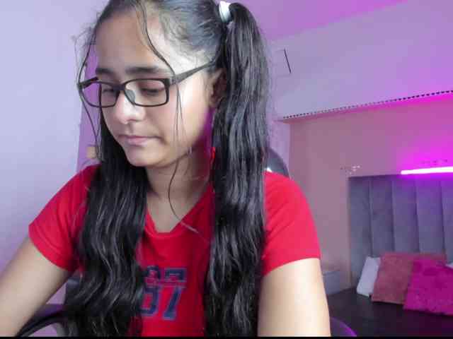 Giselle-Roldan webcam