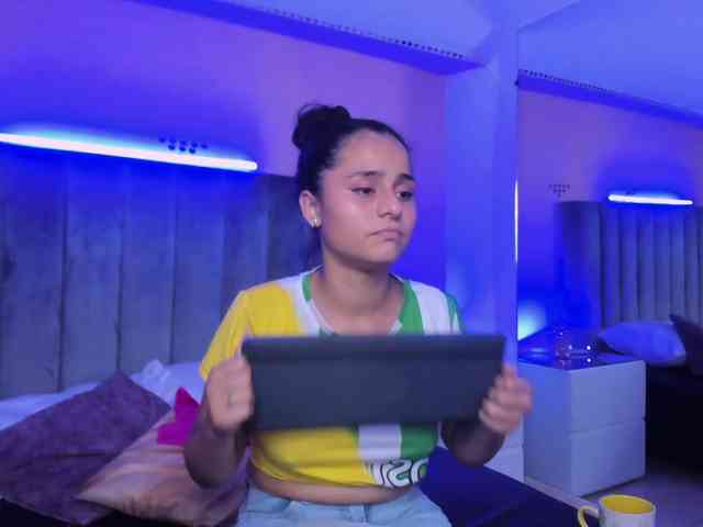 Giselle-Roldan webcam