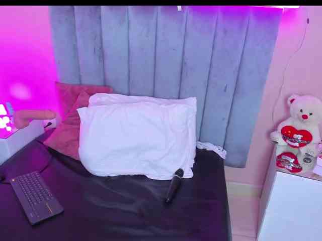Giselle-Roldan webcam