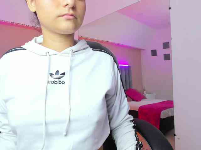 Giselle-Roldan webcam
