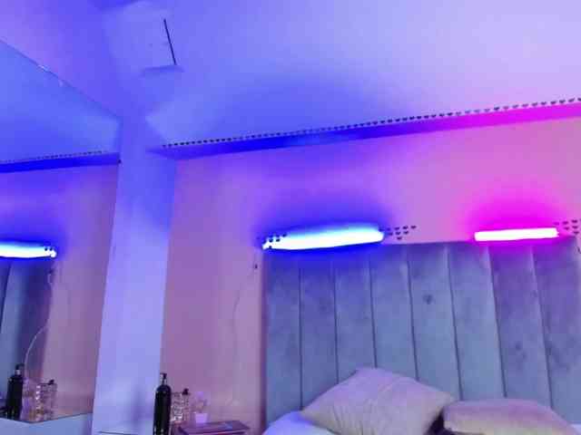 Giselle-Roldan webcam