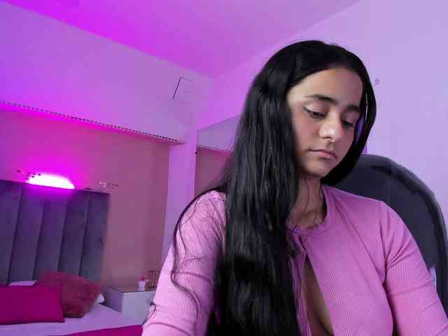Giselle-Roldan webcam