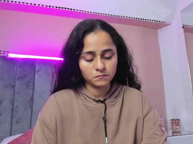 Giselle-Roldan webcam