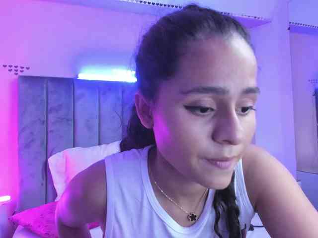 Giselle-Roldan webcam