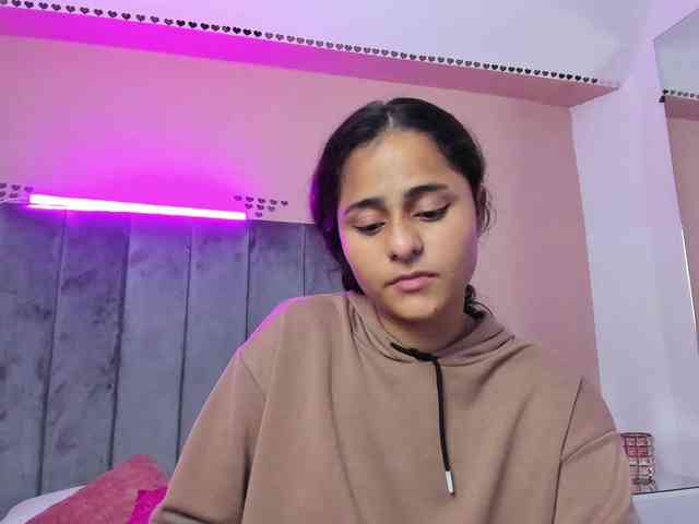 Giselle-Roldan webcam