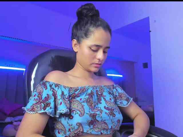 Giselle-Roldan webcam