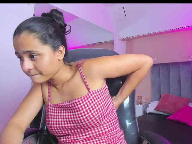 Giselle-Roldan webcam