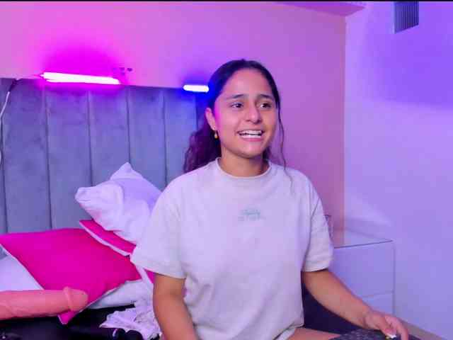 Giselle-Roldan webcam