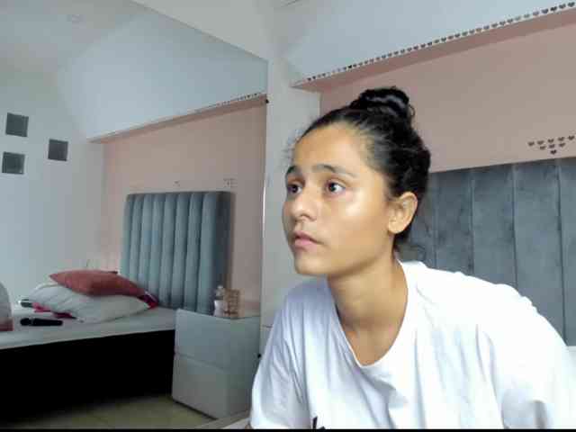 Giselle-Roldan webcam