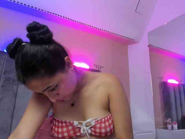 Giselle-Roldan webcam