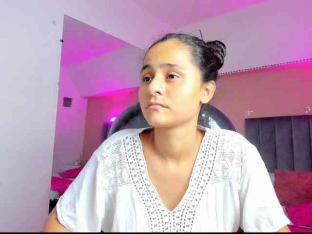Giselle-Roldan webcam