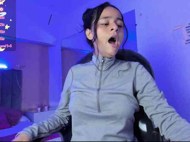 Giselle-Roldan webcam