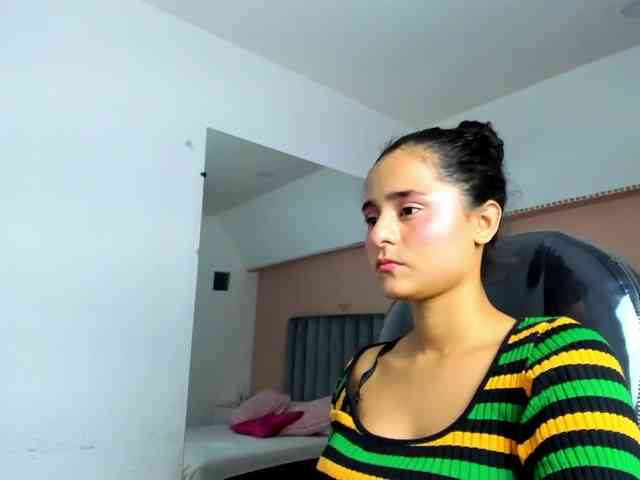 Giselle-Roldan webcam