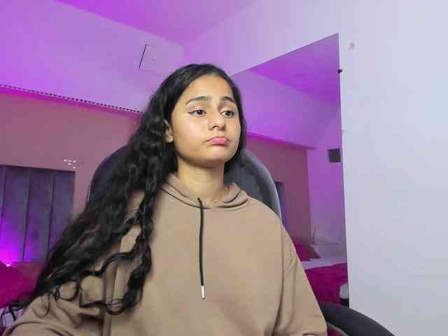 Giselle-Roldan webcam