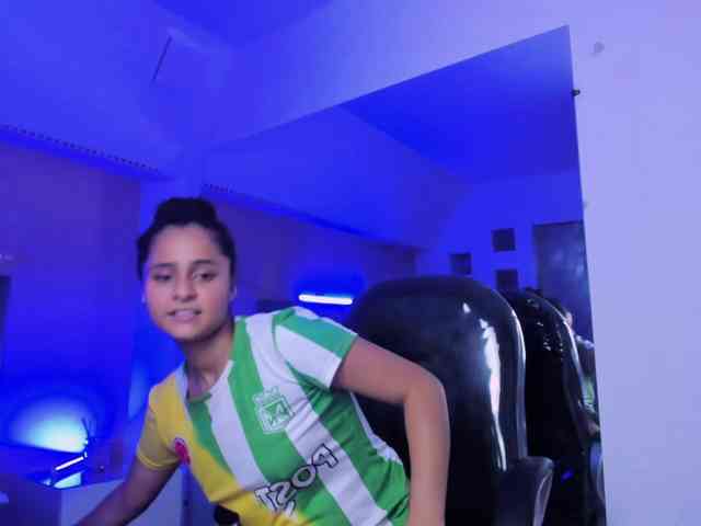 Giselle-Roldan webcam