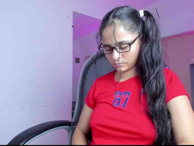 Giselle-Roldan webcam
