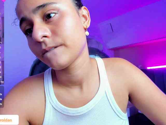 Giselle-Roldan webcam