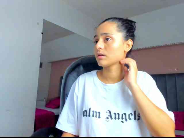 Giselle-Roldan webcam