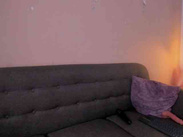 Giselle-Roldan webcam