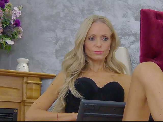 Miss-Jasmine live cam on BongaCams