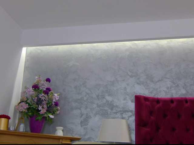 Miss-Jasmine, en vivo ahora en BongaCams
