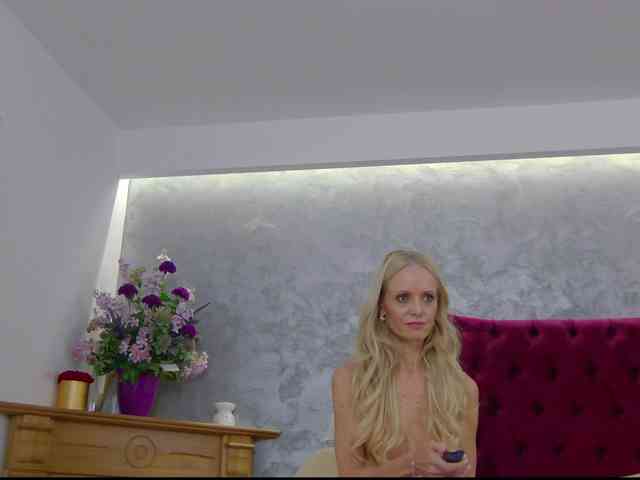 Miss-Jasmine webcam