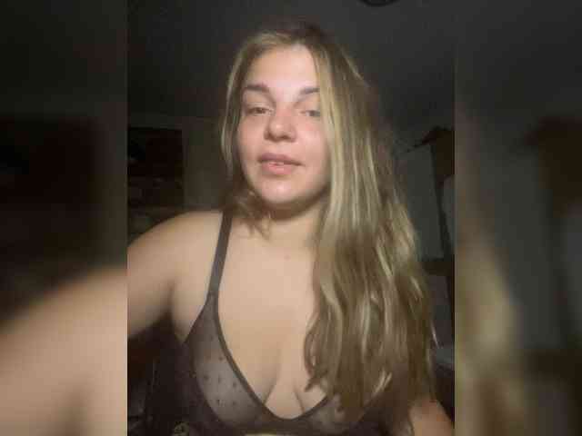 Lil0130 webcam