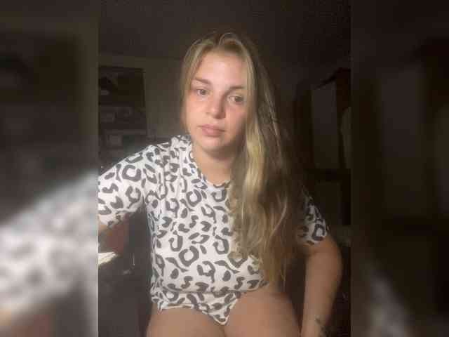 Lil0130 webcam