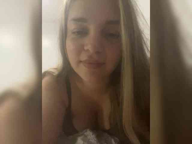 Lil0130 webcam