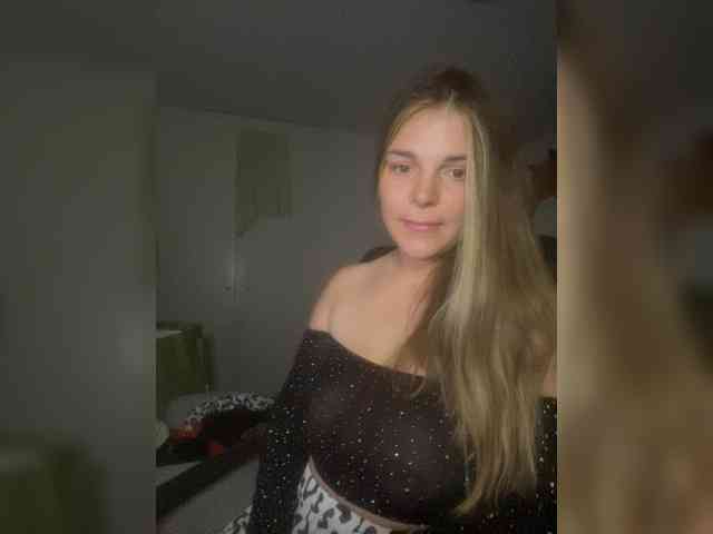 Lil0130 webcam